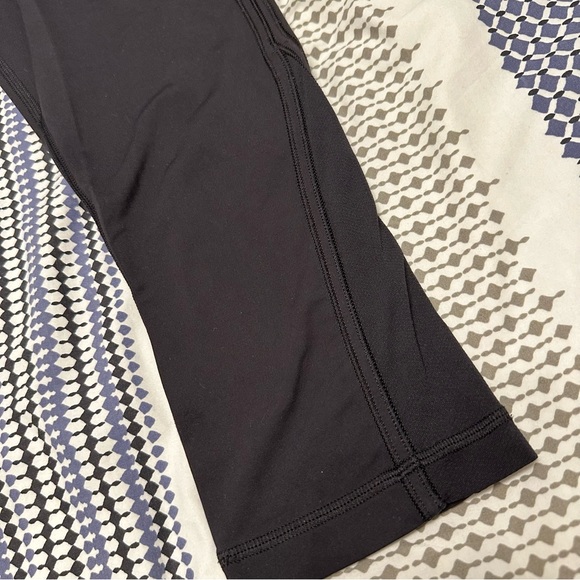Cropped Lululemon Leggings - Picture 16 of 16